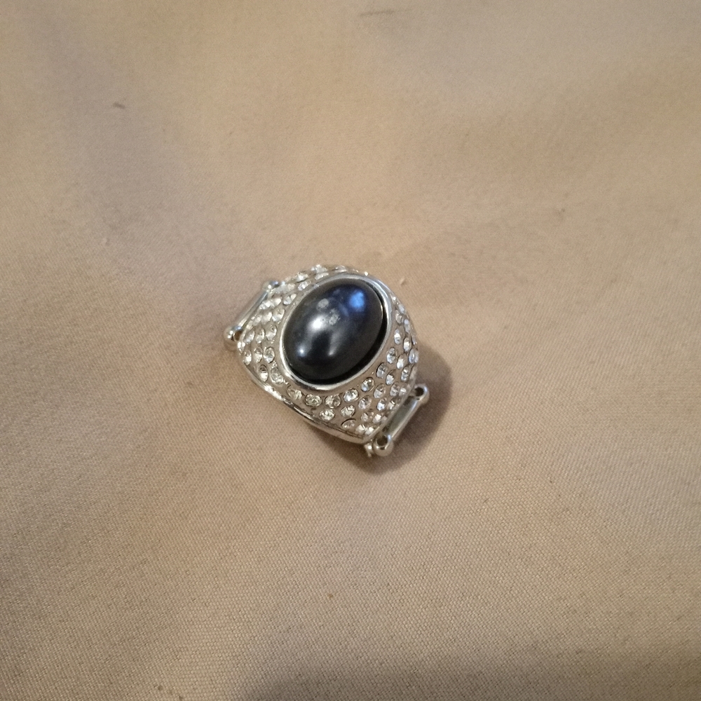 Paparazzi Rhinestone Ring